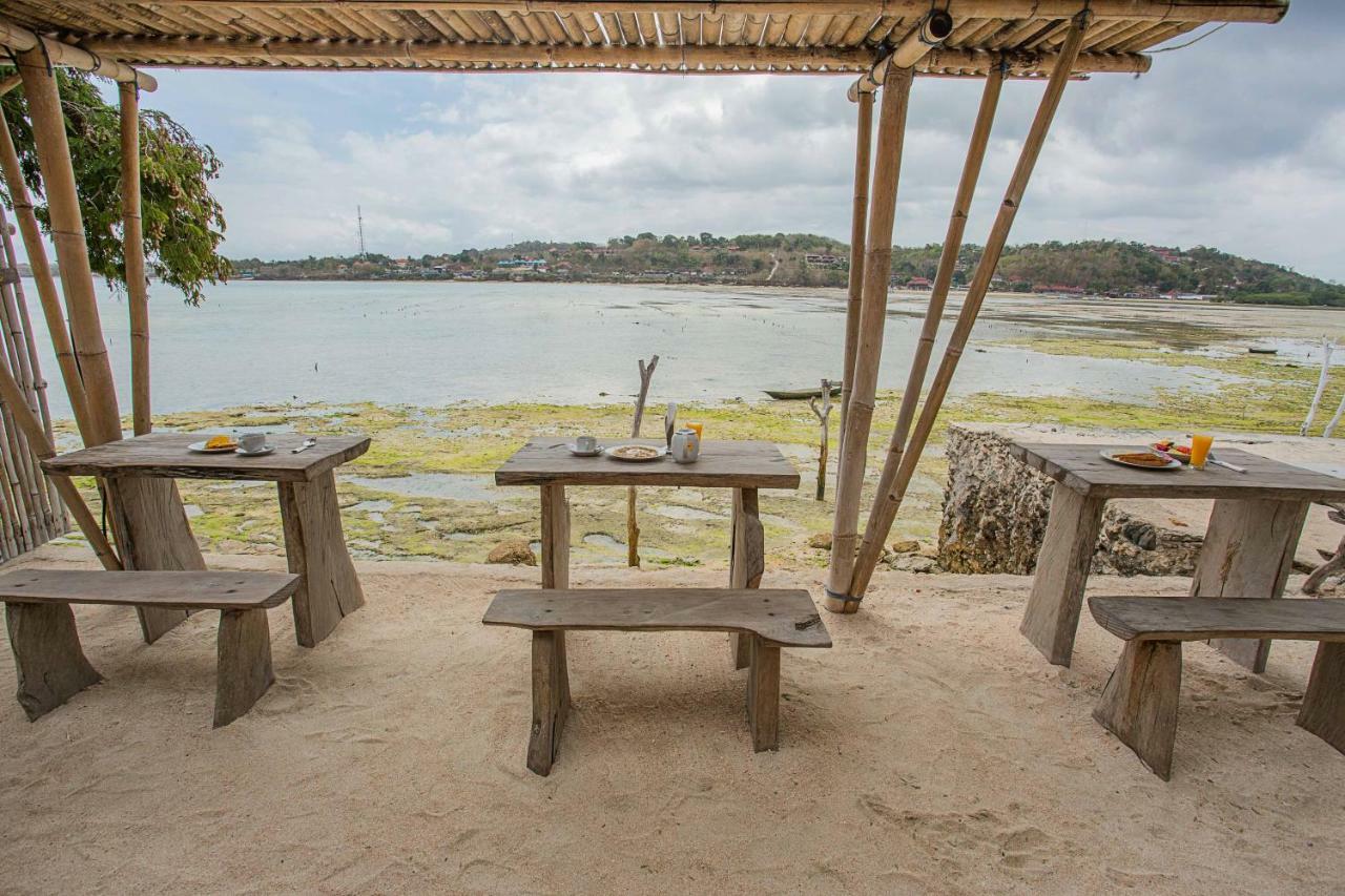 Wooden Beach Sunset Cottages Lembongan Esterno foto