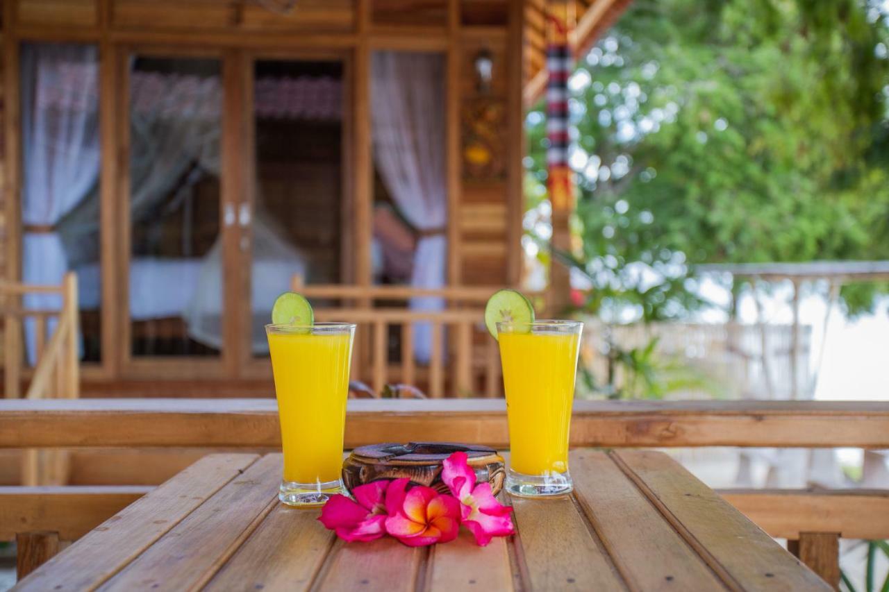 Wooden Beach Sunset Cottages Lembongan Esterno foto