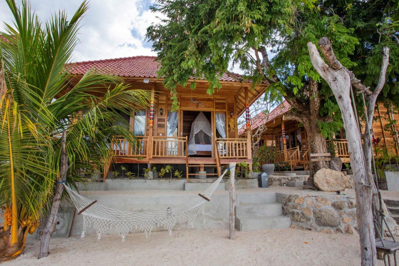 Wooden Beach Sunset Cottages Lembongan Esterno foto